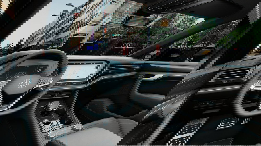 Volkswagen Touareg nuova a Reggio Calabria (14)