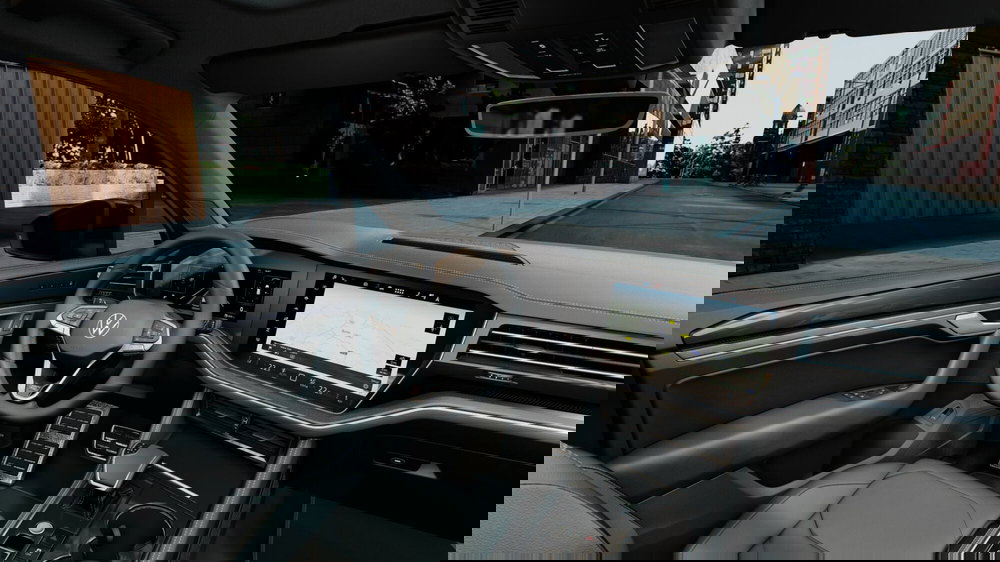 Volkswagen Touareg nuova a Reggio Calabria (15)