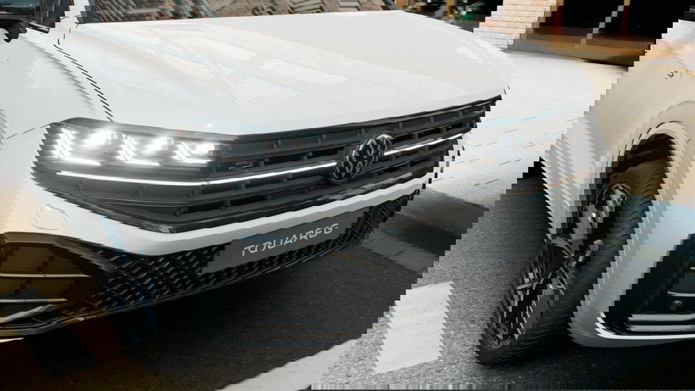 Volkswagen Touareg nuova a Reggio Calabria (5)