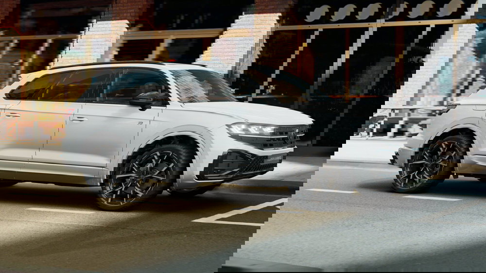 Volkswagen Touareg nuova a Reggio Calabria (6)