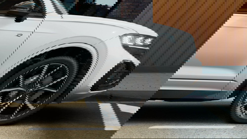 Volkswagen Touareg nuova a Reggio Calabria (7)