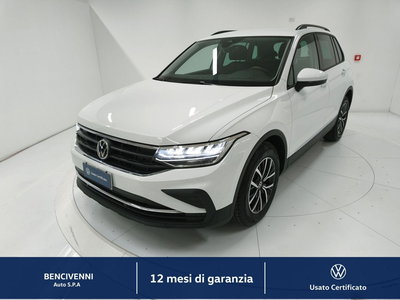 Volkswagen Tiguan 2.0 TDI SCR Life del 2021 usata a Catanzaro