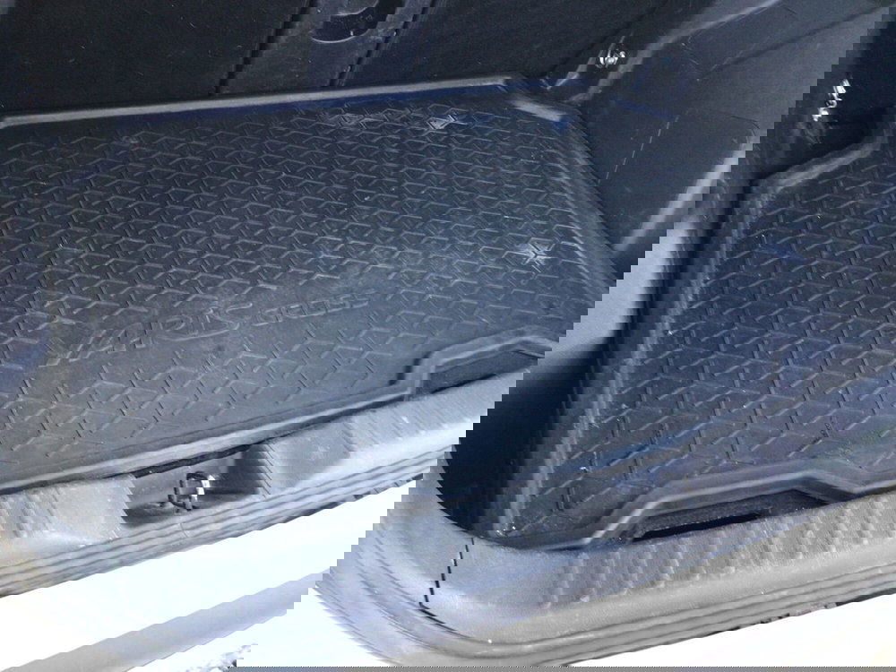 Toyota Yaris Cross usata a Genova (19)