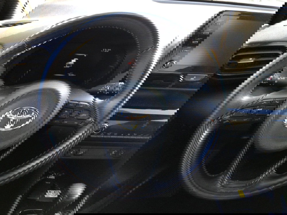 Toyota Yaris Cross usata a Genova (20)