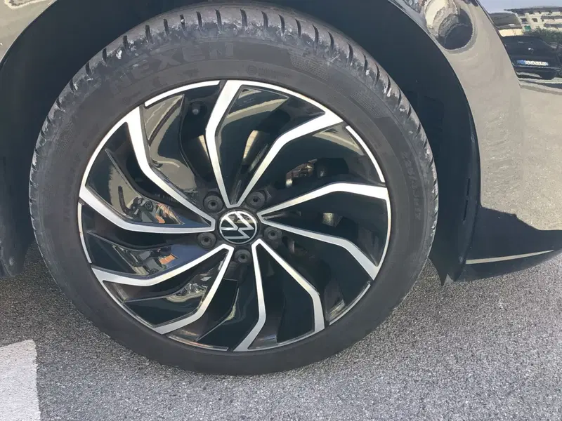 Volkswagen Golf usata a Genova (10)