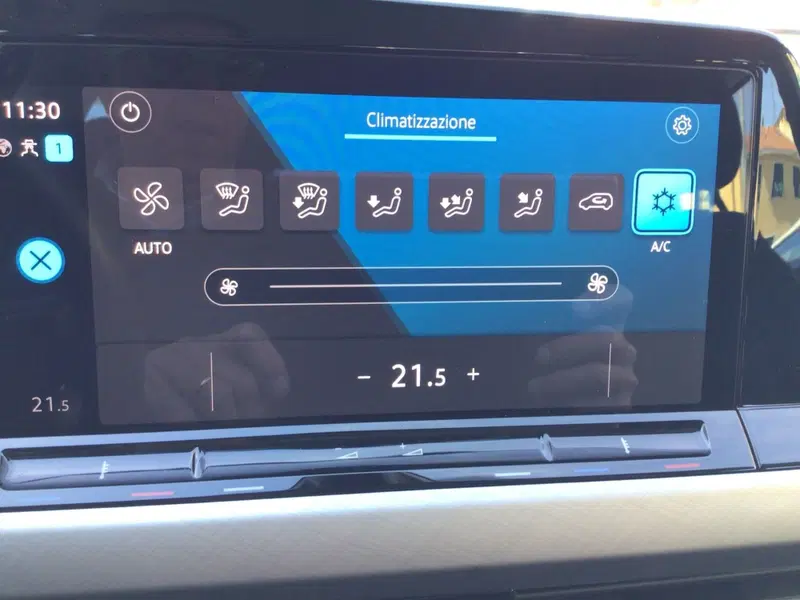 Volkswagen Golf usata a Genova (20)