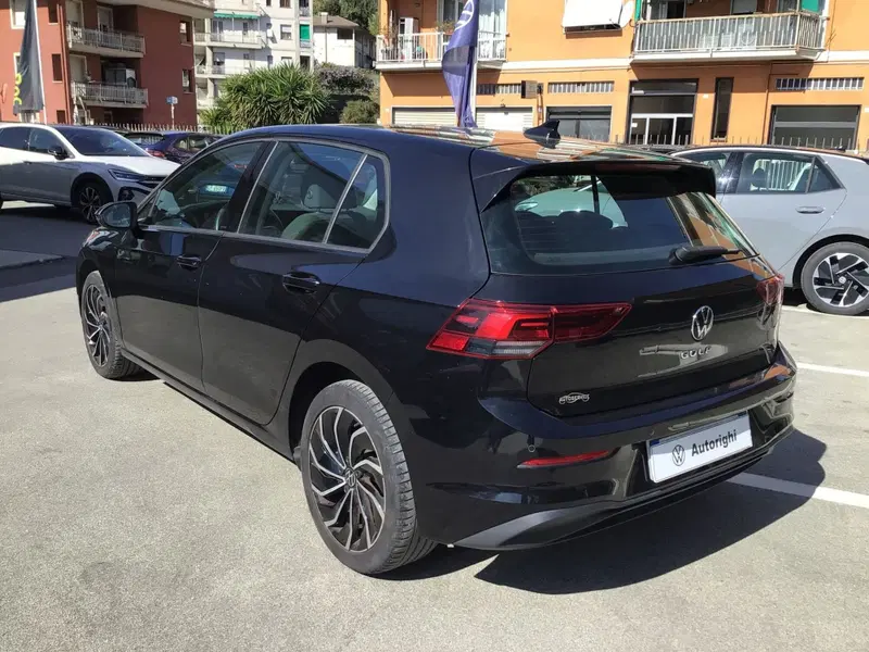 Volkswagen Golf usata a Genova (7)