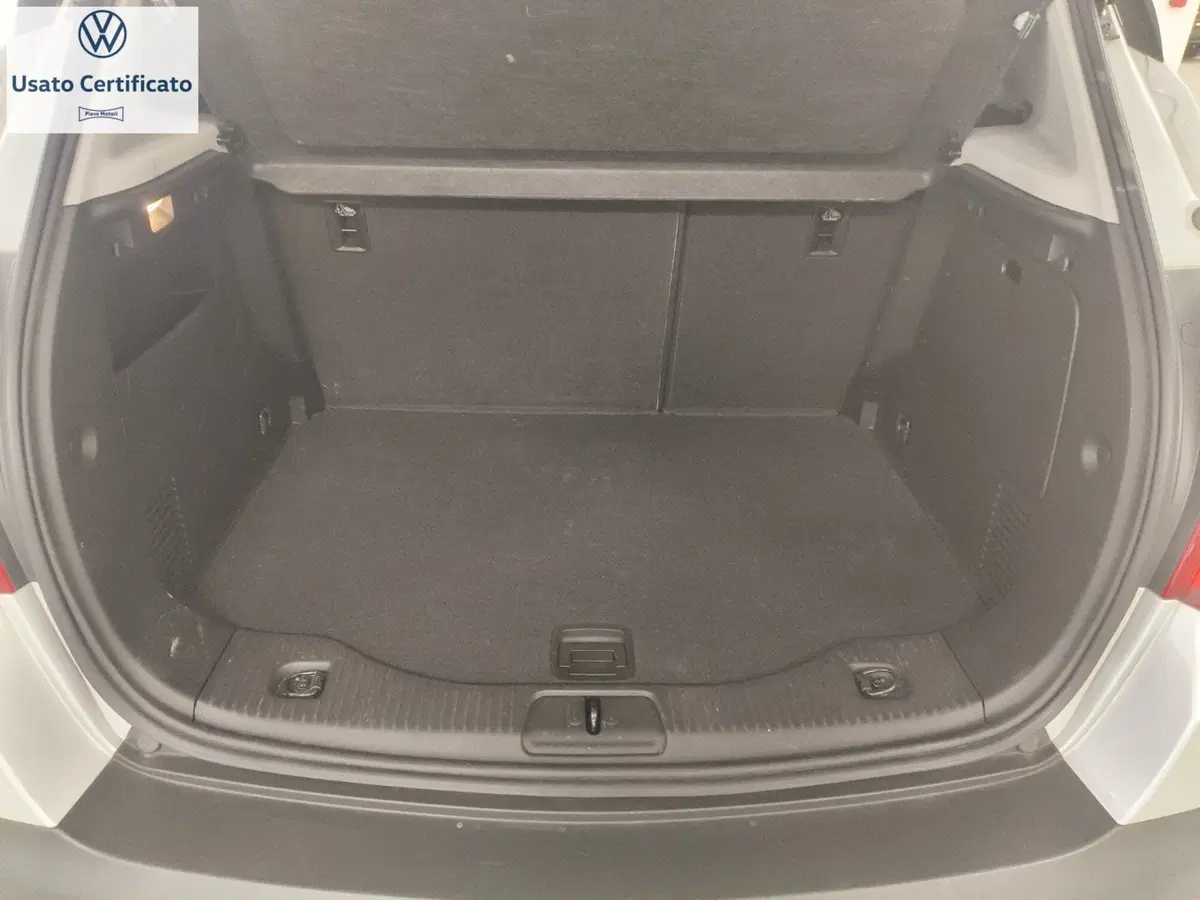 Opel Mokka usata a Genova (9)