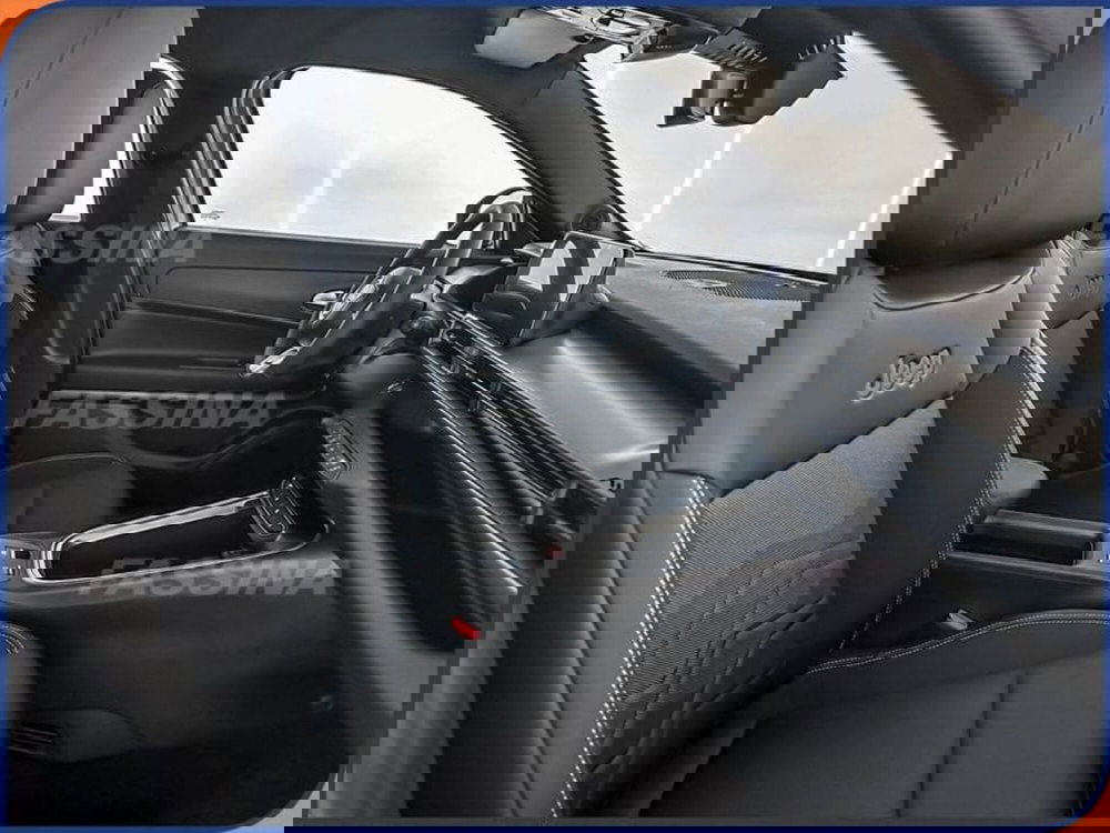 Jeep Avenger nuova a Milano (13)