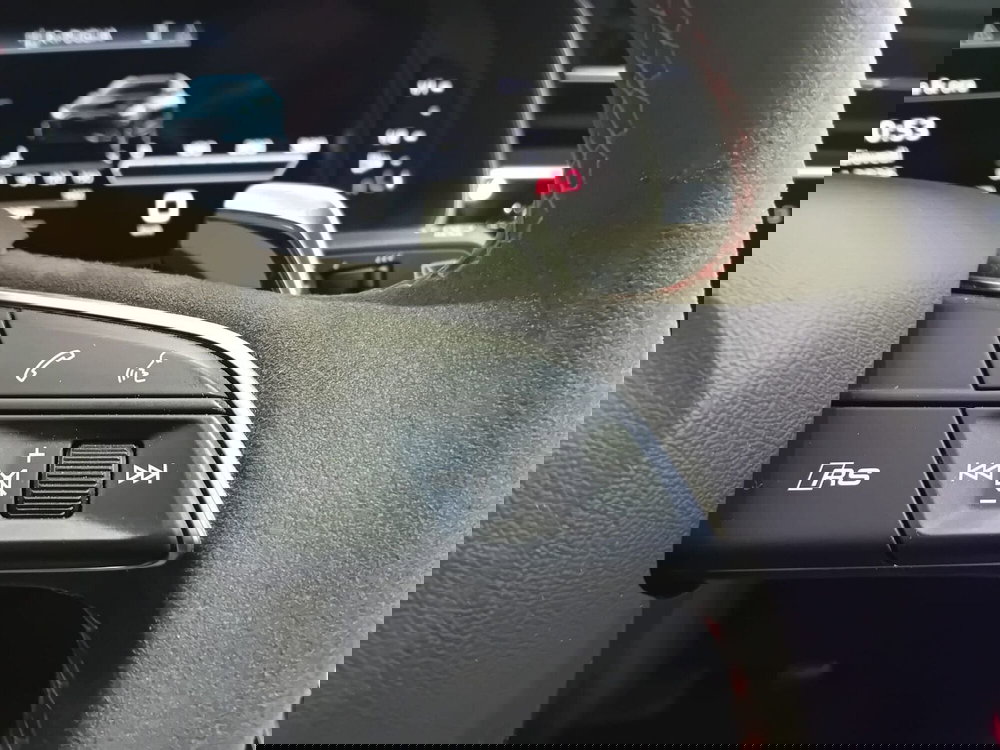 Audi RS Q8 usata a Bari (13)