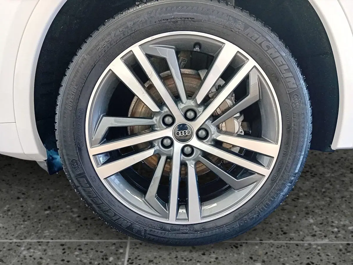 Audi Q5 Sportback usata a Bari (14)