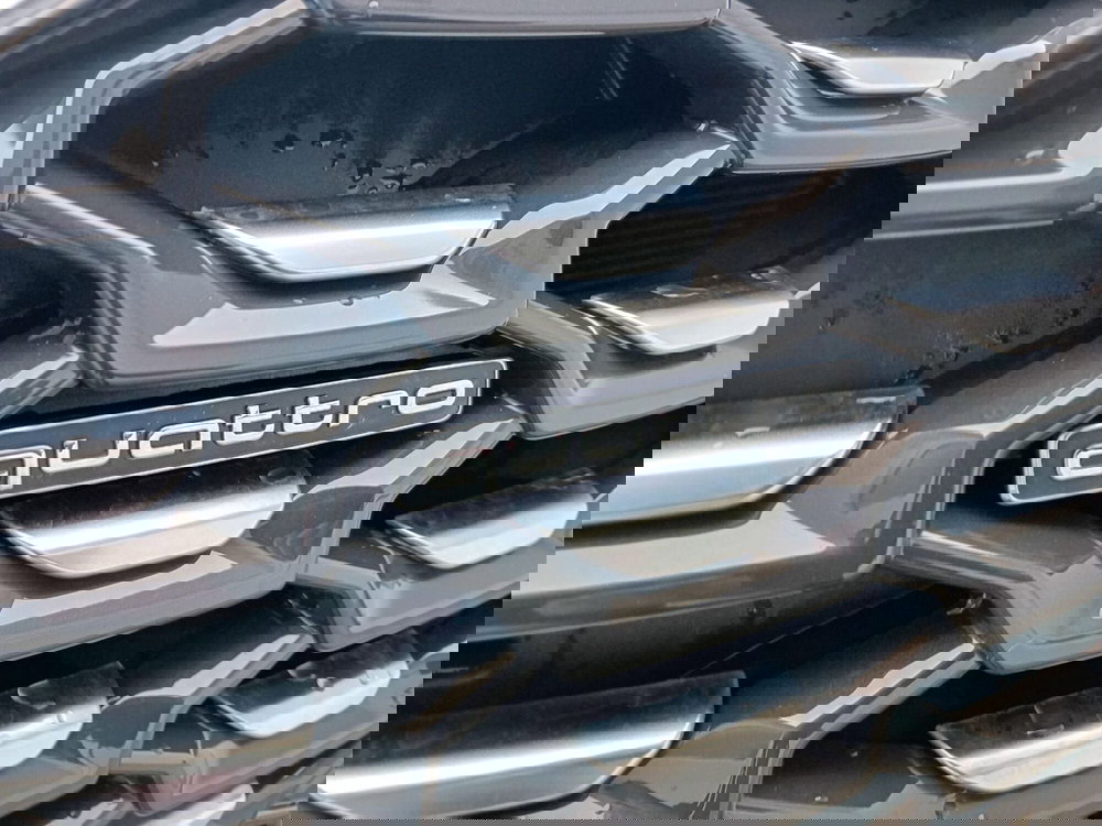 Audi Q5 Sportback usata a Bari (6)