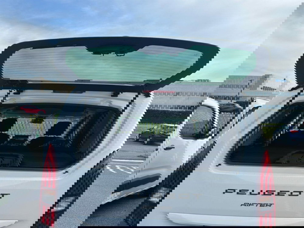 Peugeot Rifter nuova a Bergamo (19)