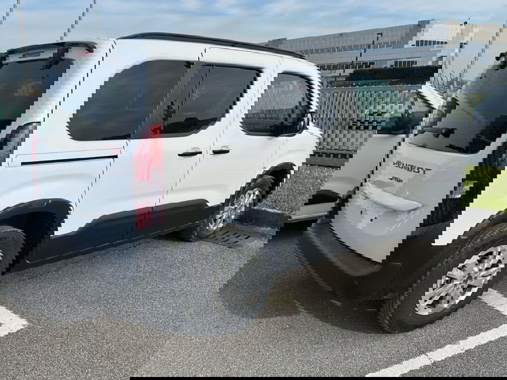 Peugeot Rifter nuova a Bergamo (5)