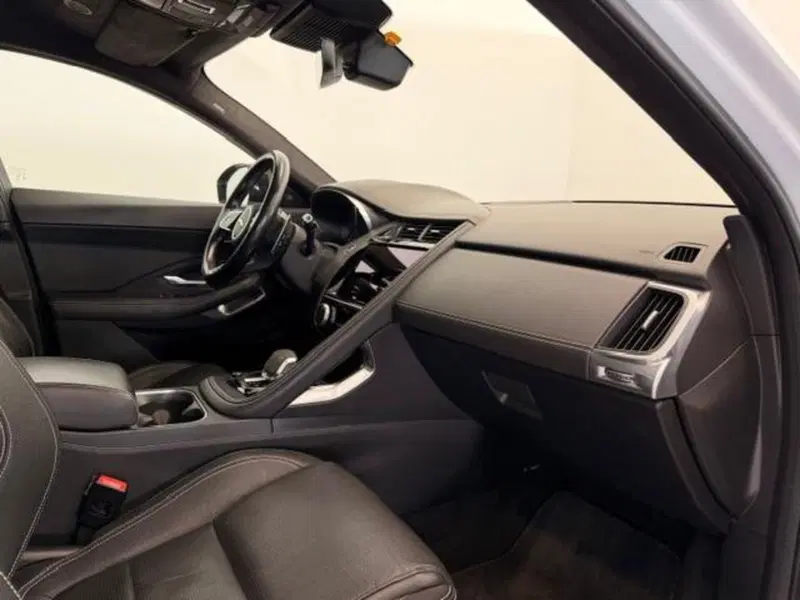 Jaguar E-Pace usata a Venezia (8)