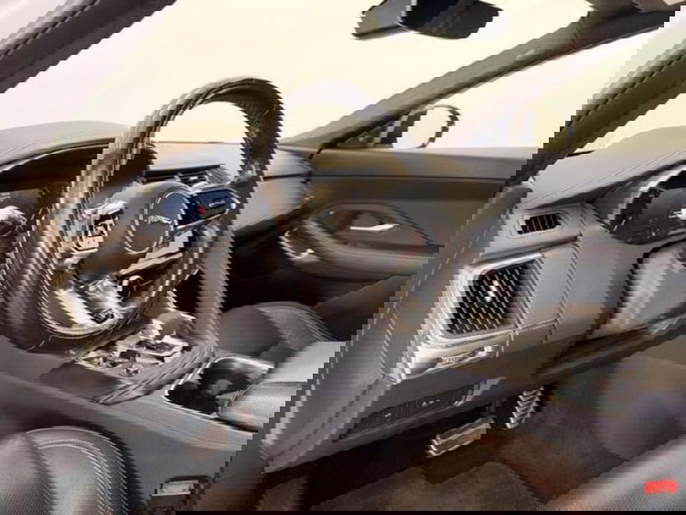 Jaguar E-Pace usata a Venezia (9)