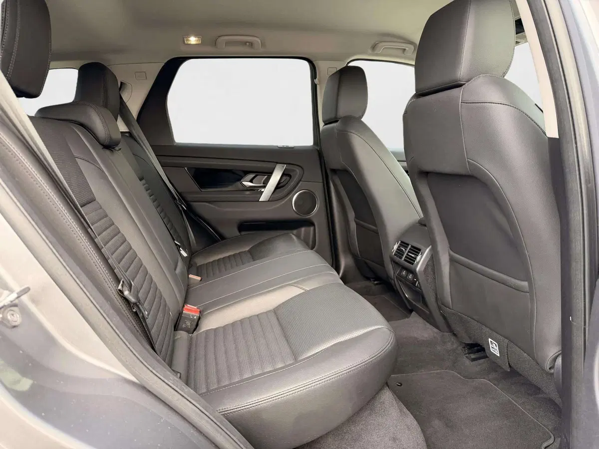 Land Rover Discovery Sport usata a Siena (5)