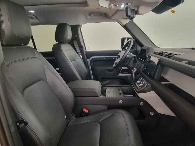 Land Rover Defender usata a Brescia (3)