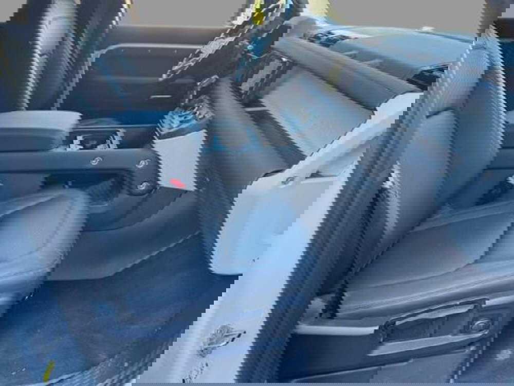 Land Rover Defender usata a Monza e Brianza (3)