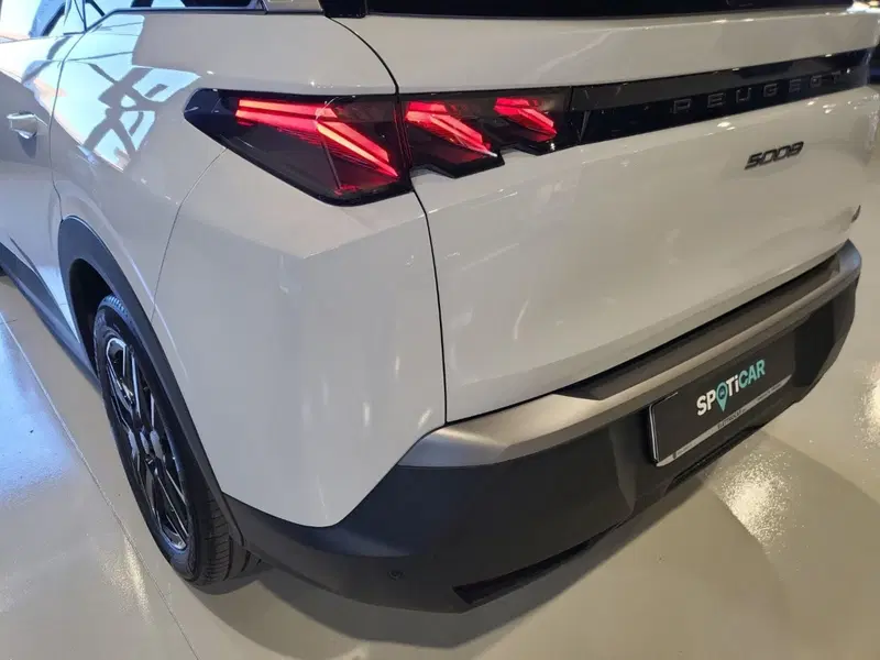 Peugeot 5008 usata a Vicenza (11)