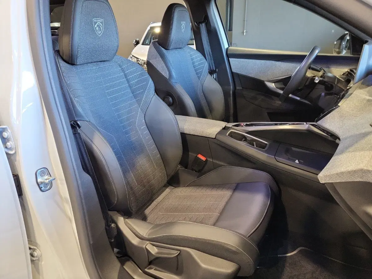 Peugeot 5008 usata a Vicenza (16)