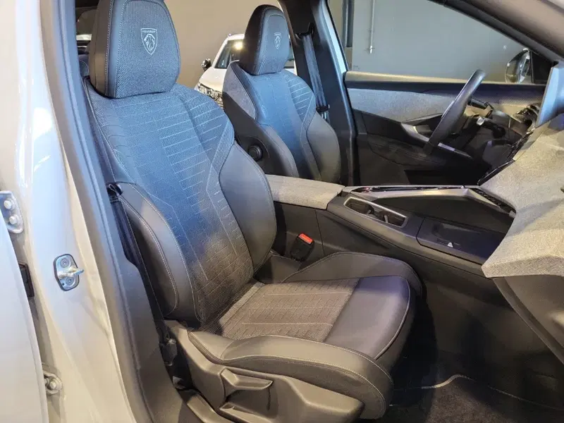 Peugeot 5008 usata a Vicenza (16)