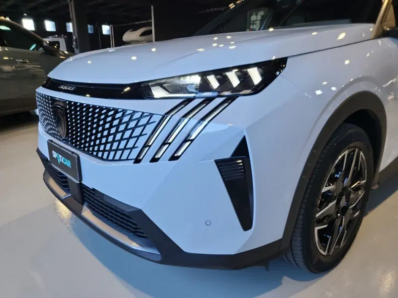 Peugeot 5008 usata a Vicenza (9)