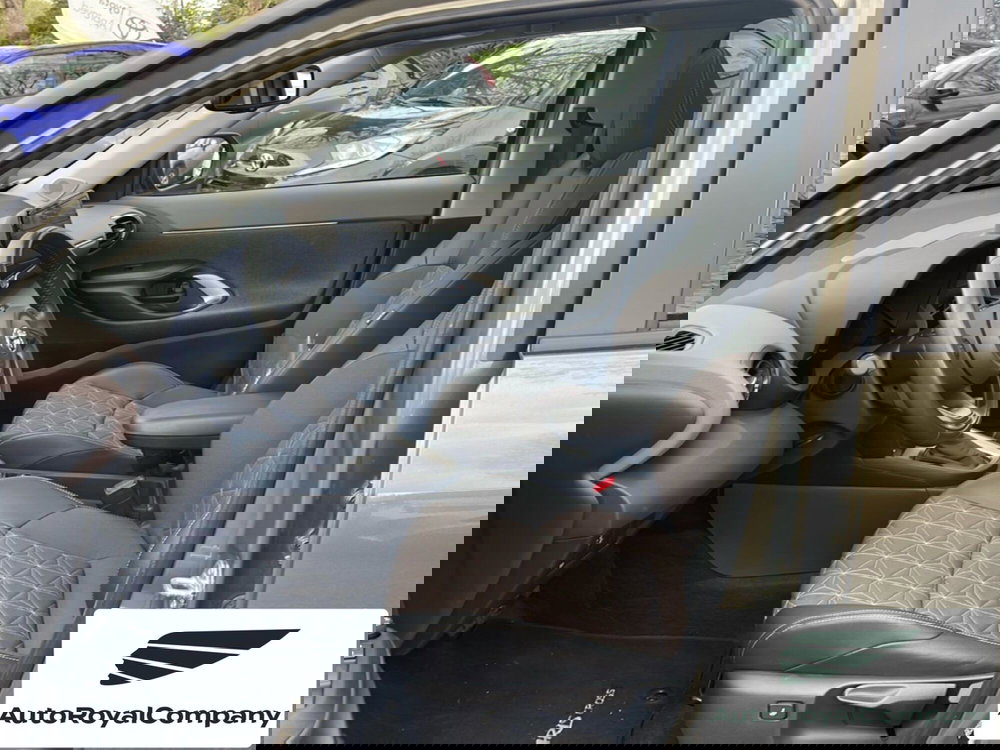 Toyota Yaris Cross usata a Roma (9)