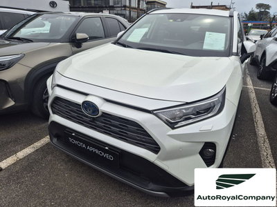 Toyota Rav4 HV (218CV) E-CVT 2WD Lounge del 2021 usata a Roma