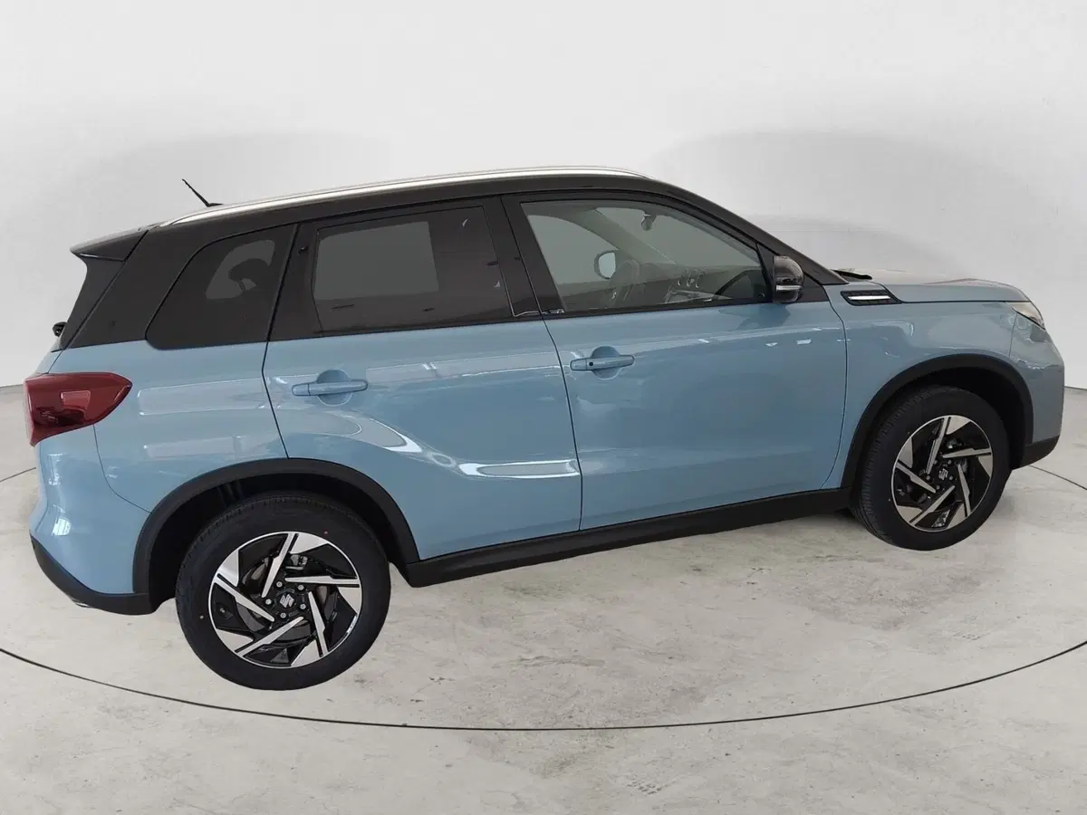 Suzuki Vitara nuova a Milano (3)