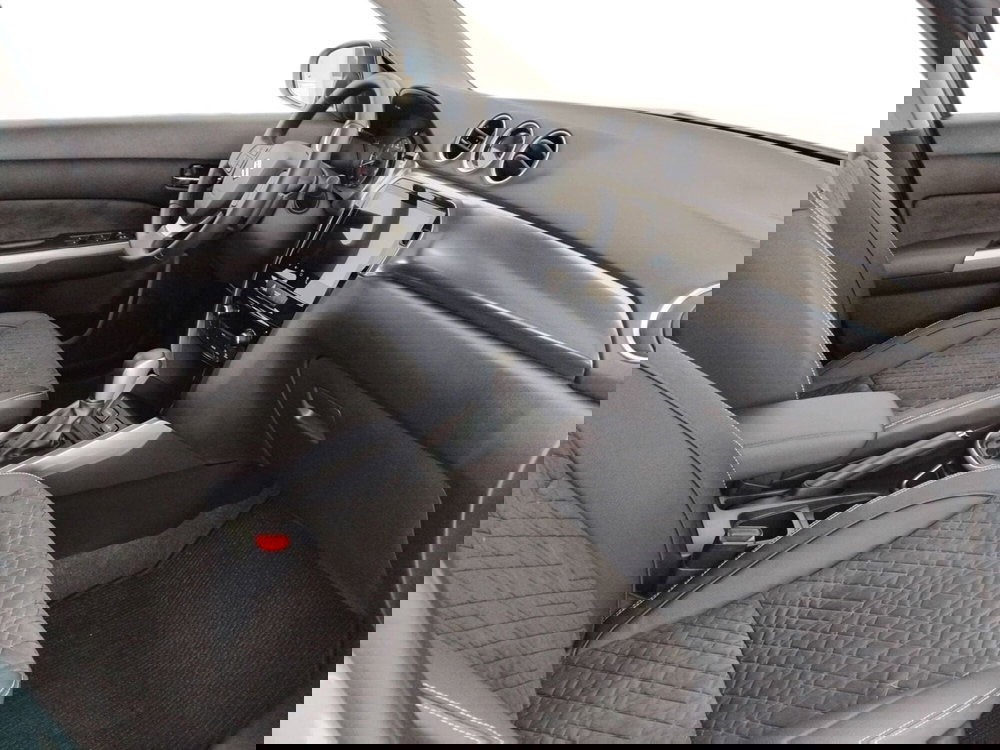 Suzuki Vitara nuova a Milano (6)