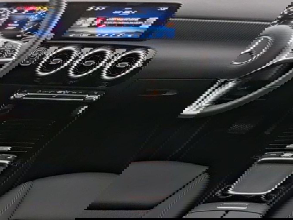 Mercedes-Benz Classe A usata a Milano (8)