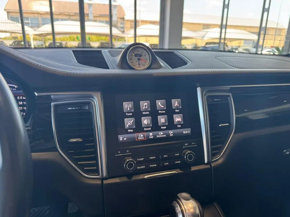 Porsche Macan usata a Firenze (19)