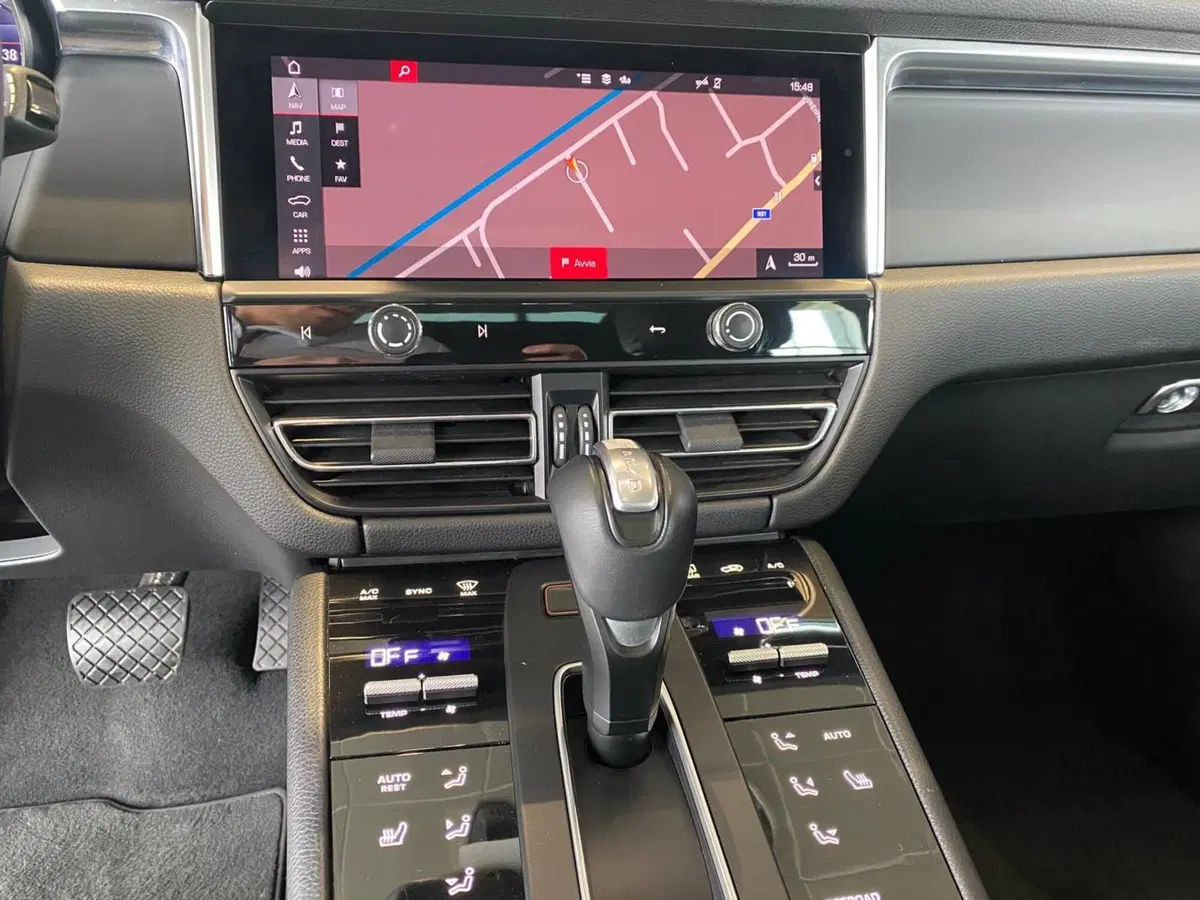 Porsche Macan usata a Firenze (19)