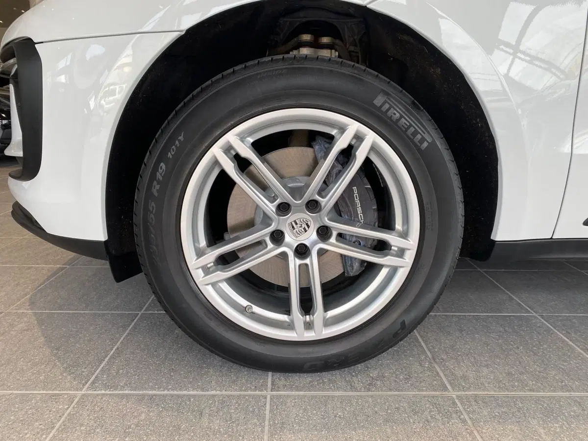 Porsche Macan usata a Firenze (9)