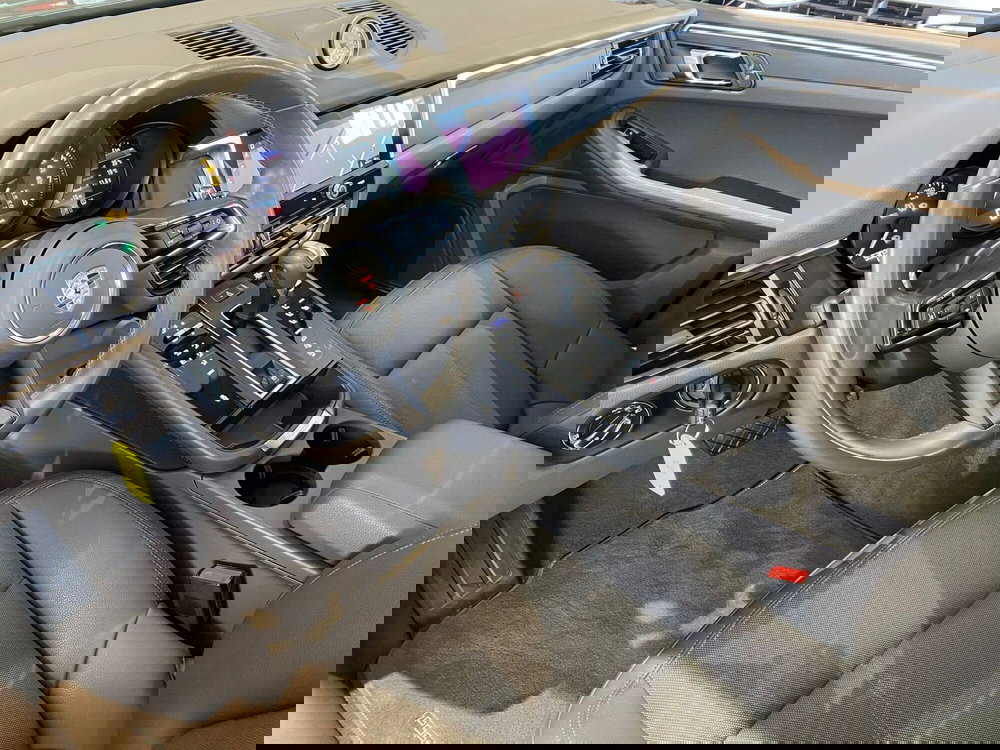 Porsche Macan usata a Firenze (12)