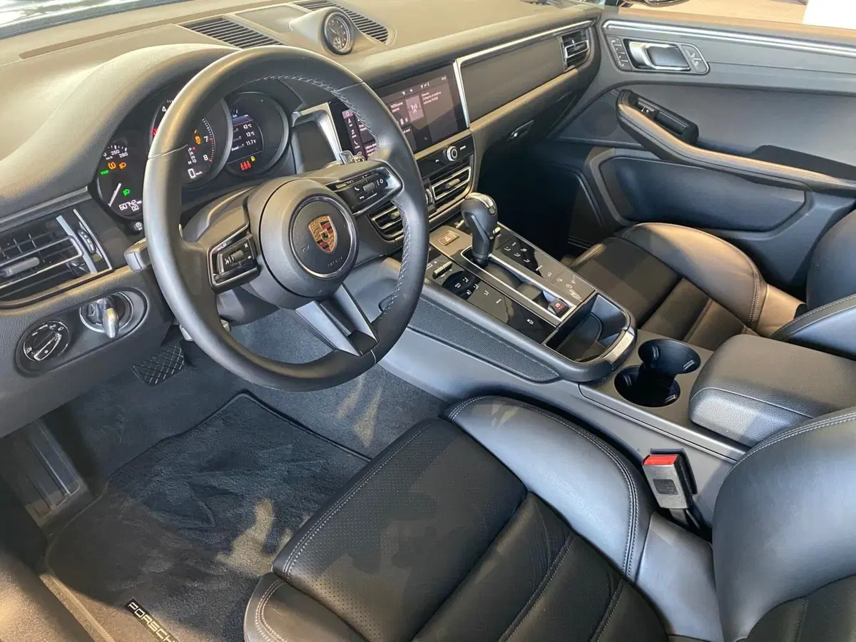 Porsche Macan usata a Firenze (16)