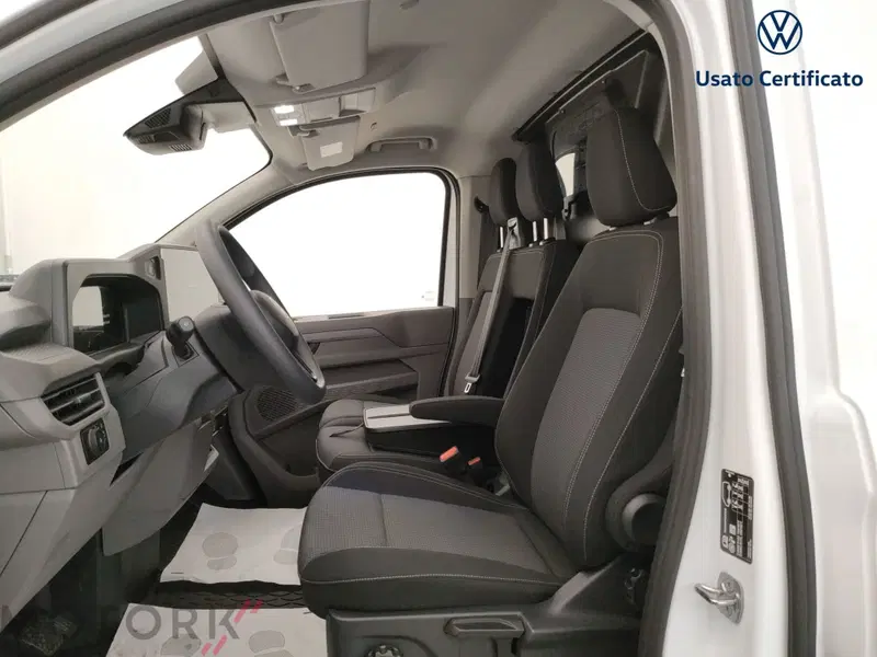 Volkswagen Veicoli Commerciali T6.1 nuova a Varese (11)