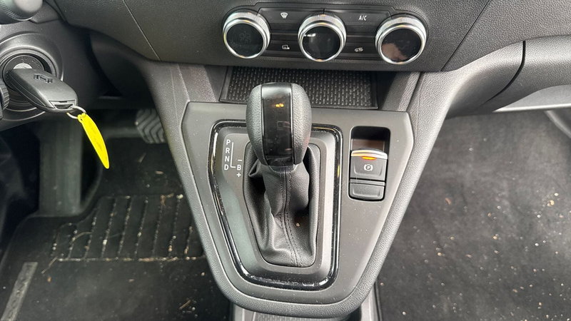 Renault Kangoo Furgone nuova a Padova (10)