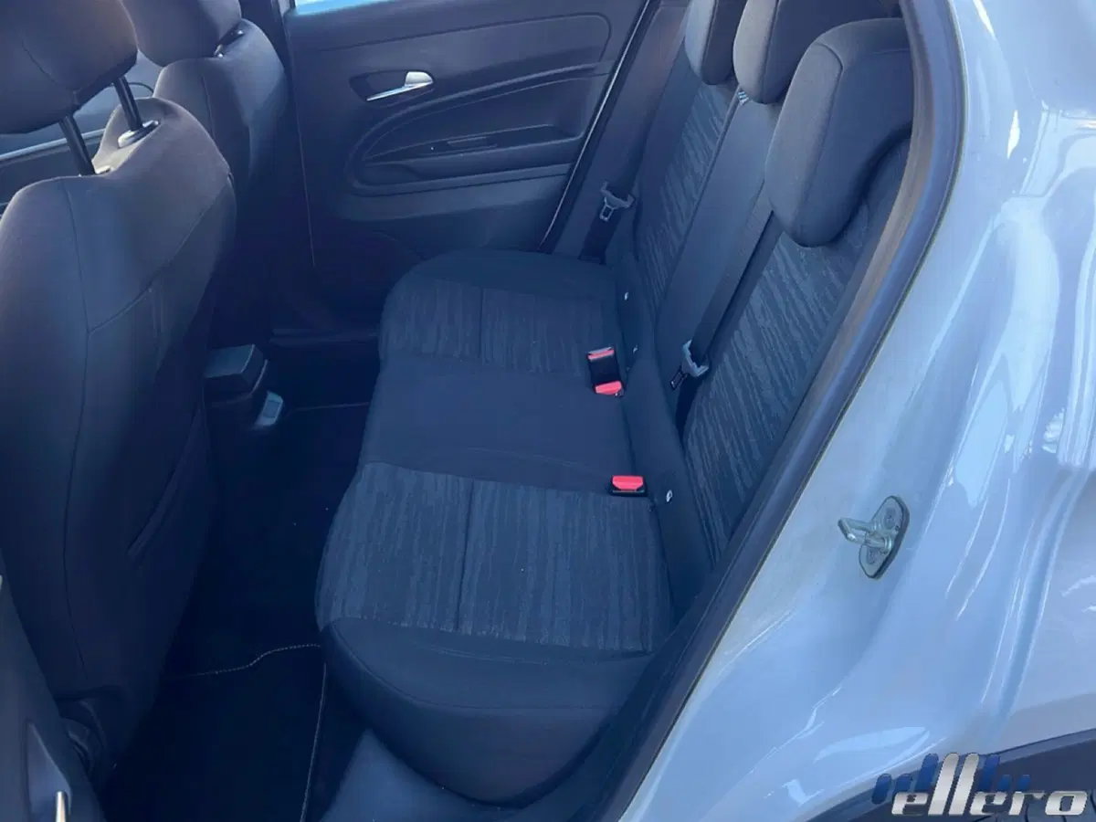 Jeep Avenger usata a Cuneo (18)