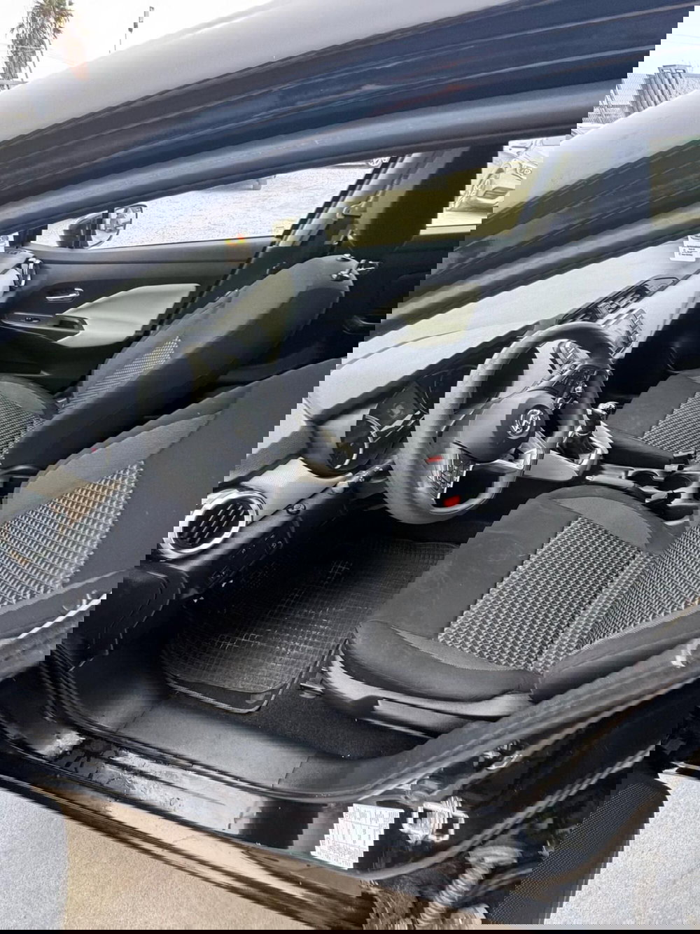 Nissan Micra usata a Caserta (10)