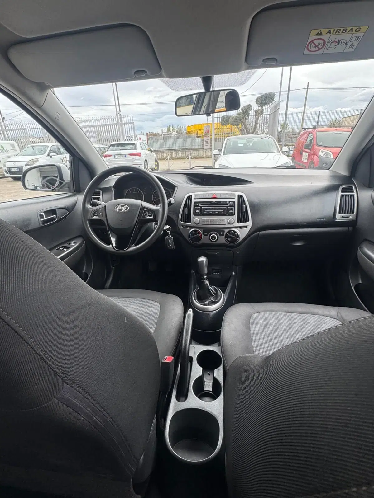 Hyundai i20 usata a Caserta (10)