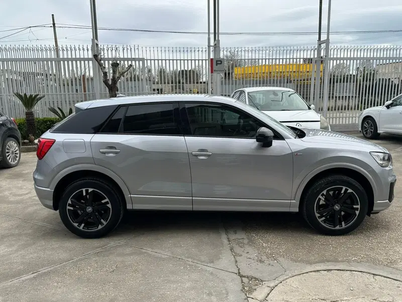 Audi Q2 usata a Caserta (6)