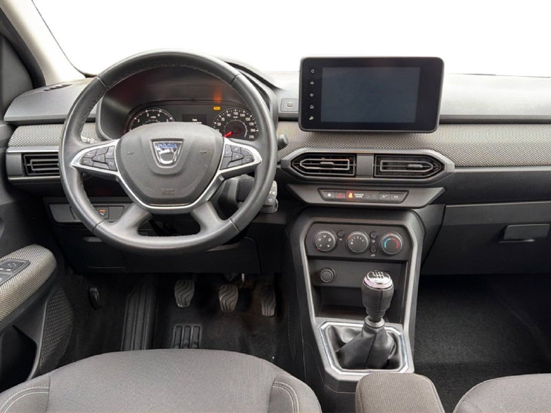 Dacia Jogger usata a Roma (9)