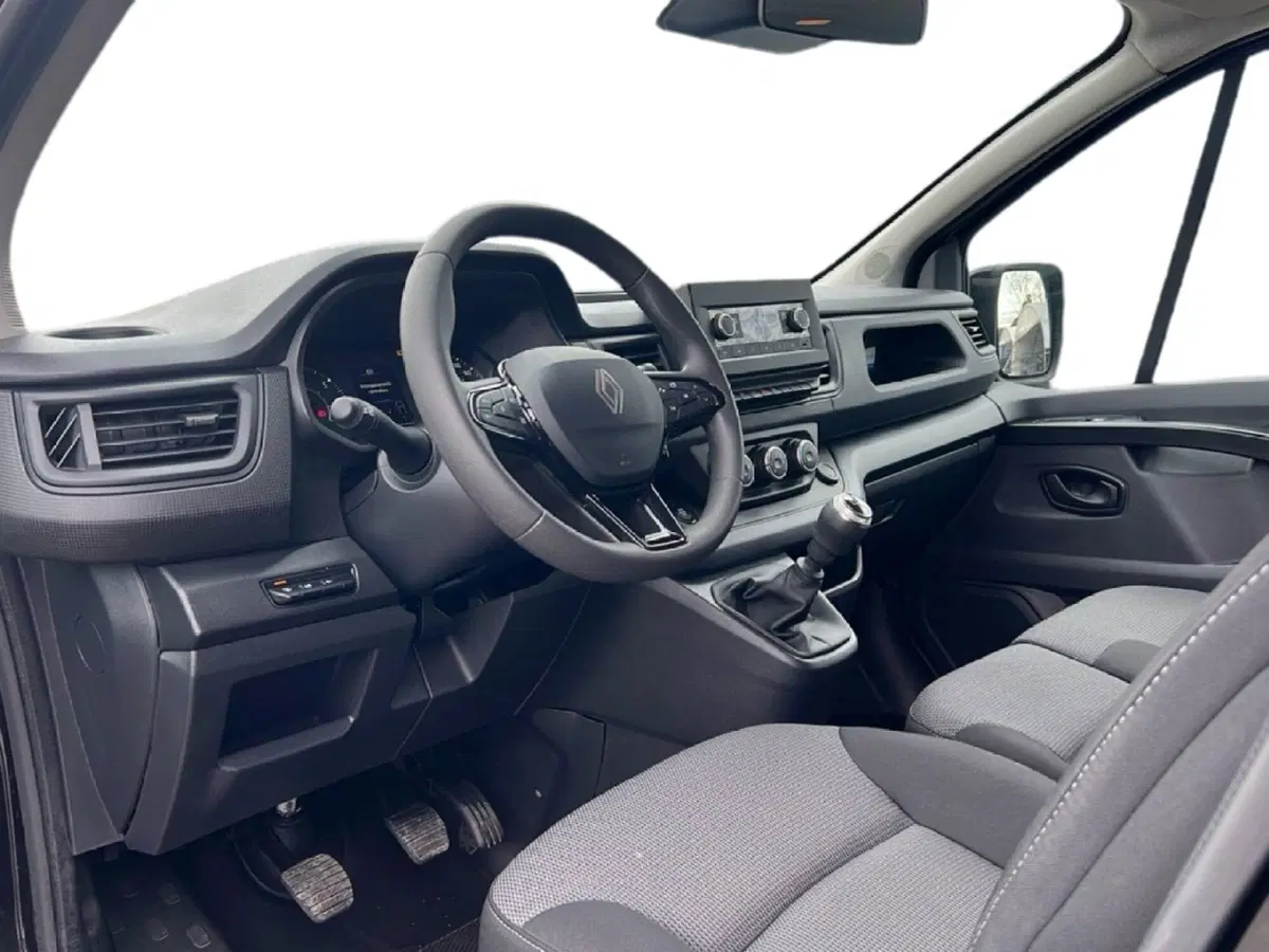 Renault Trafic usata a Roma (15)