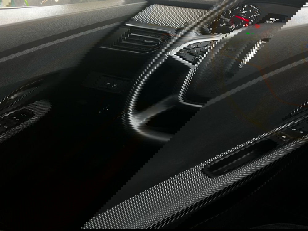 Dacia Jogger usata a Roma (13)