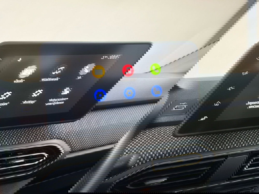 Dacia Jogger usata a Roma (18)