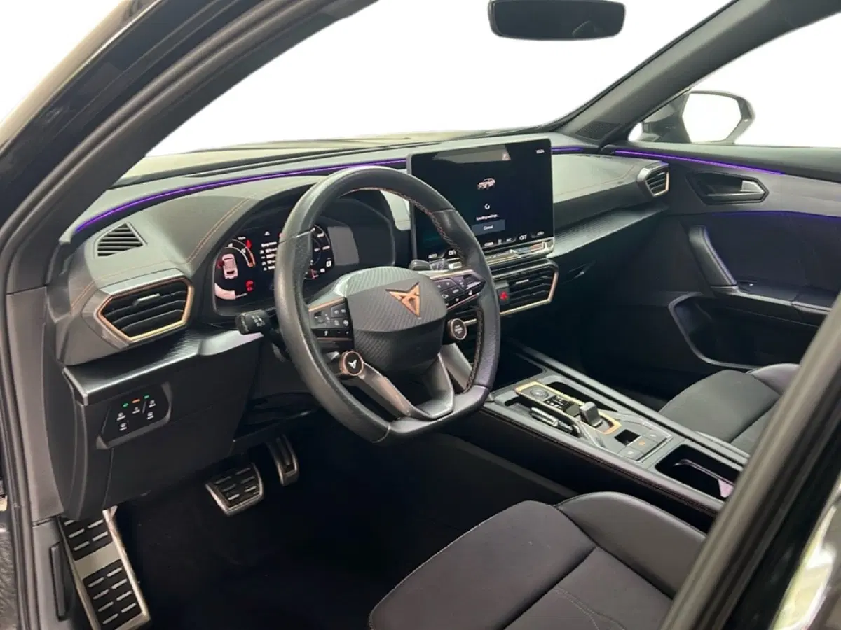 Cupra Formentor usata a Roma (15)