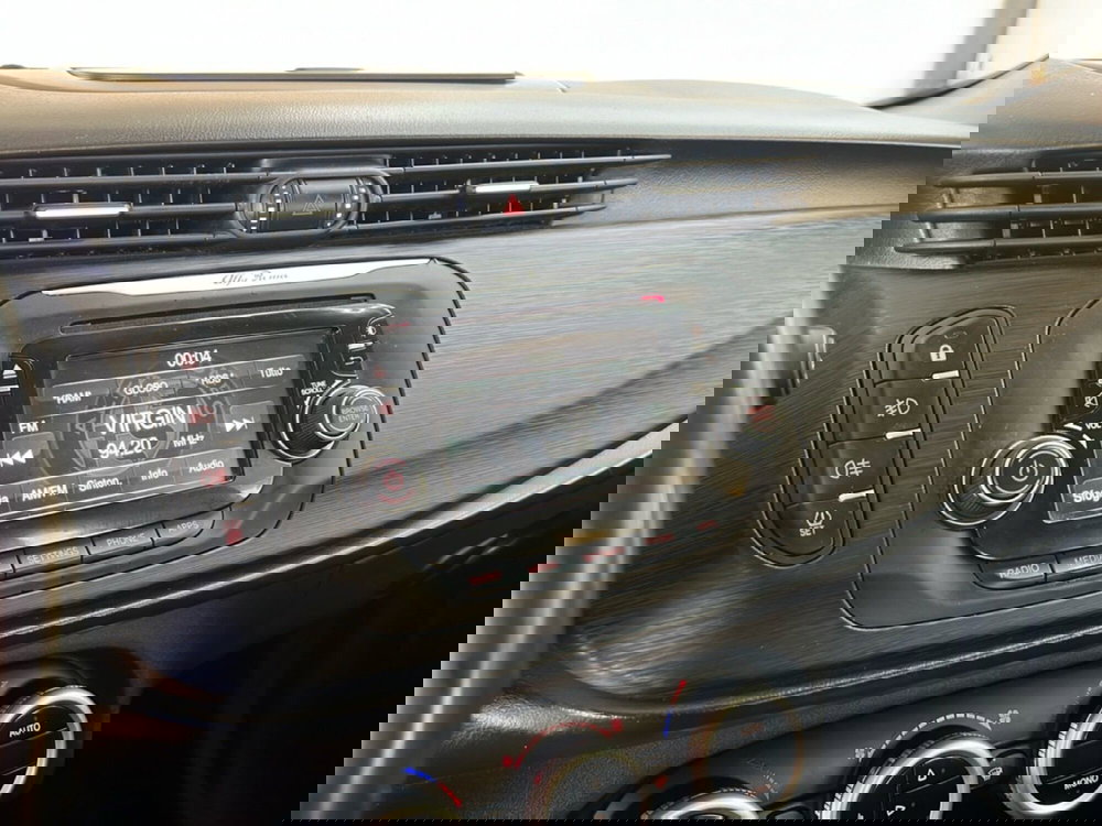 Alfa Romeo Giulietta usata a Roma (17)