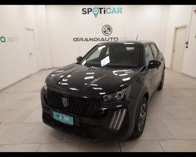Peugeot 2008 1.2 puretech Style s&amp;s 100cv nuova a Casale Monferrato